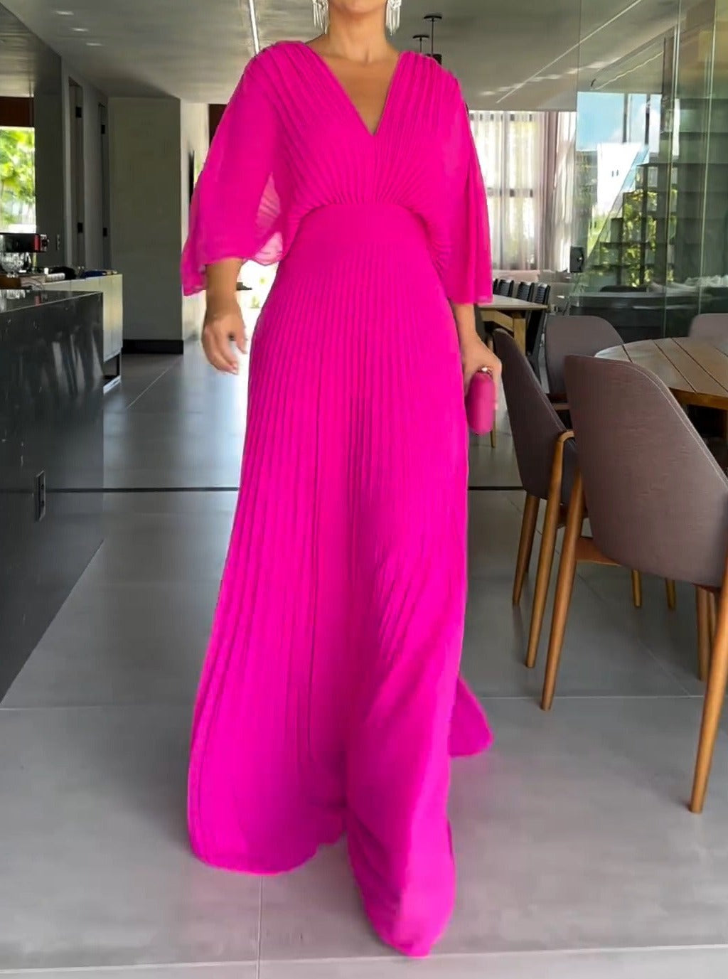 Josefine - Elegant flagrende kjole