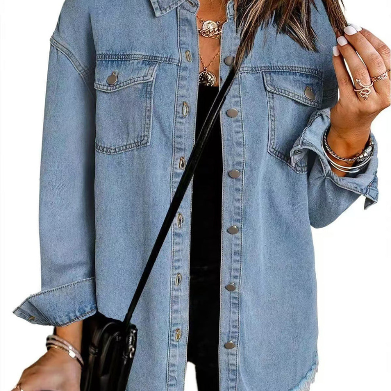 Jutta  – Tidløs blå denimjakke til kvinder